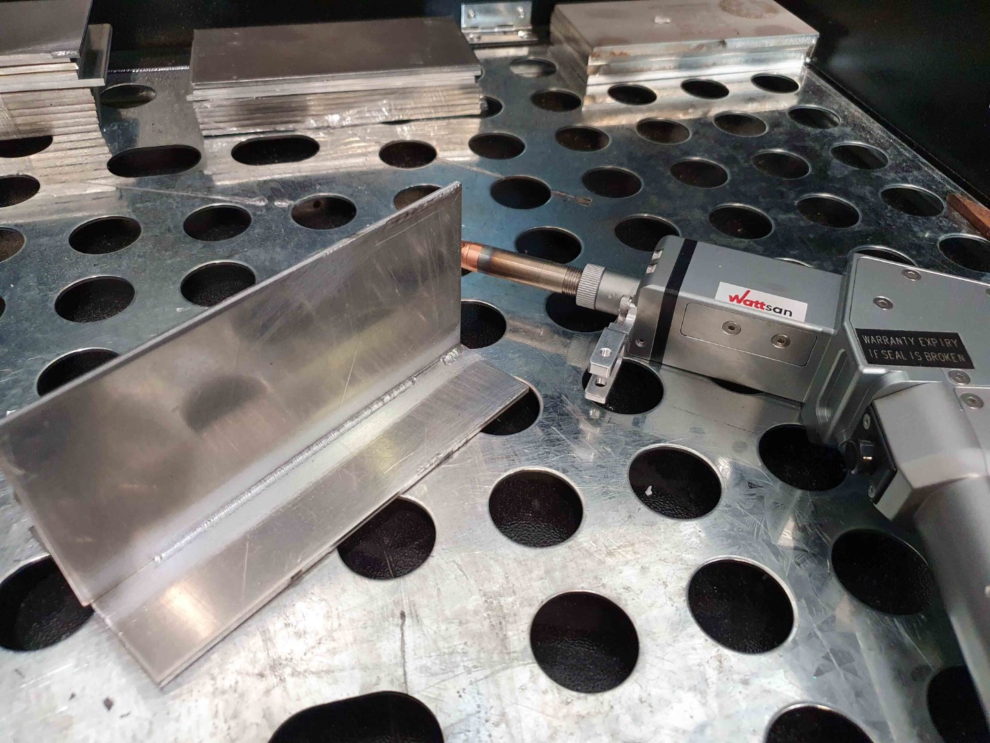 CNC Saldatrice laser portatile Wattsan Laser Weld Q1000 acquista dal  produttore in Italia
