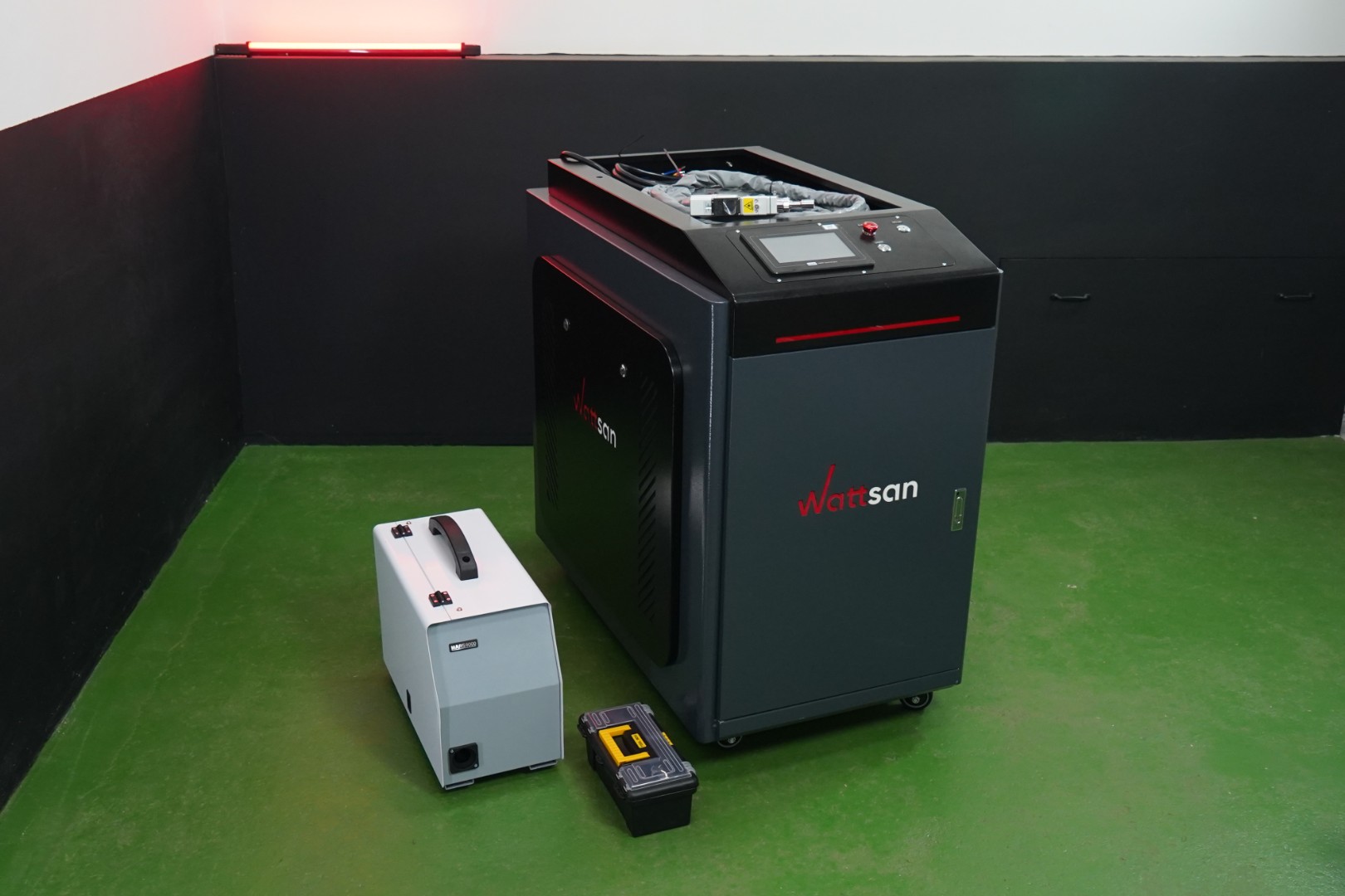 CNC Handheld laser welding machine Wattsan Welding 3-in-1 Х1000 JPT buy  from the manufacturer in Netherlands