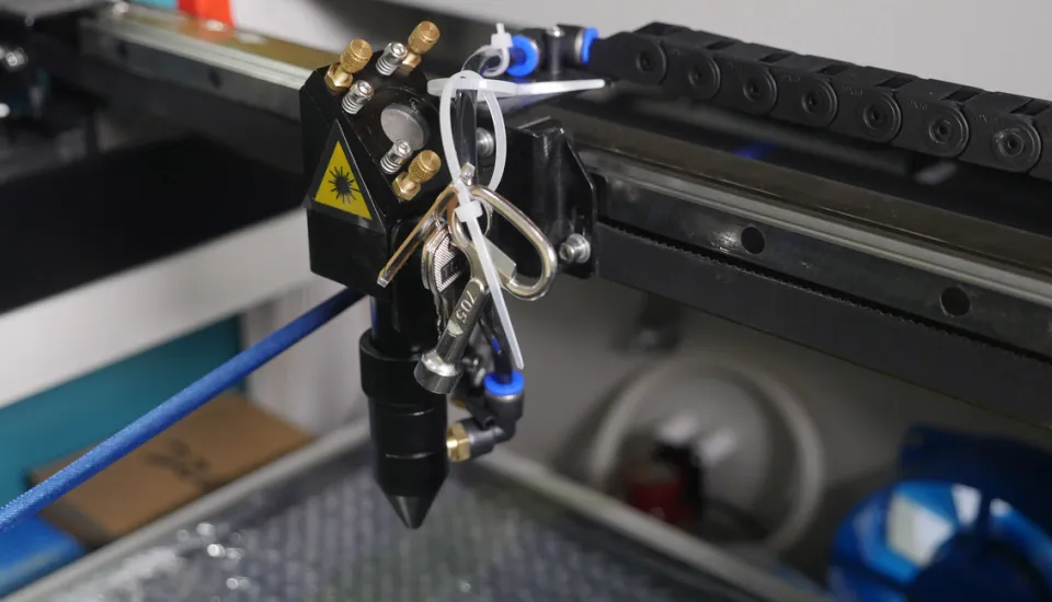 Corte a laser de acrílico. Como e por que funciona uma máquina a laser de corte de acrílico? 1