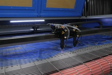 Lasersnijden van stoffen en lasergraveren van stoffen en textiel